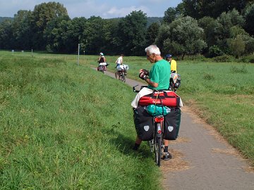 Auf dem Weser-Radweg zwischen Zwergen und Polle